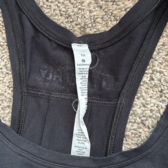 Lululemon Love Tank *Pleated size 10 TEAM PHLY - Picture 2 of 5